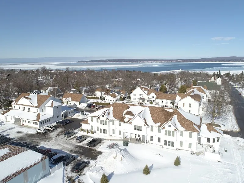 Harbor Hall Residential & Main Office - Photo 3