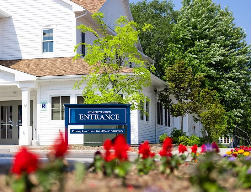 Harbor Hall Residential & Main Office - Photo 4