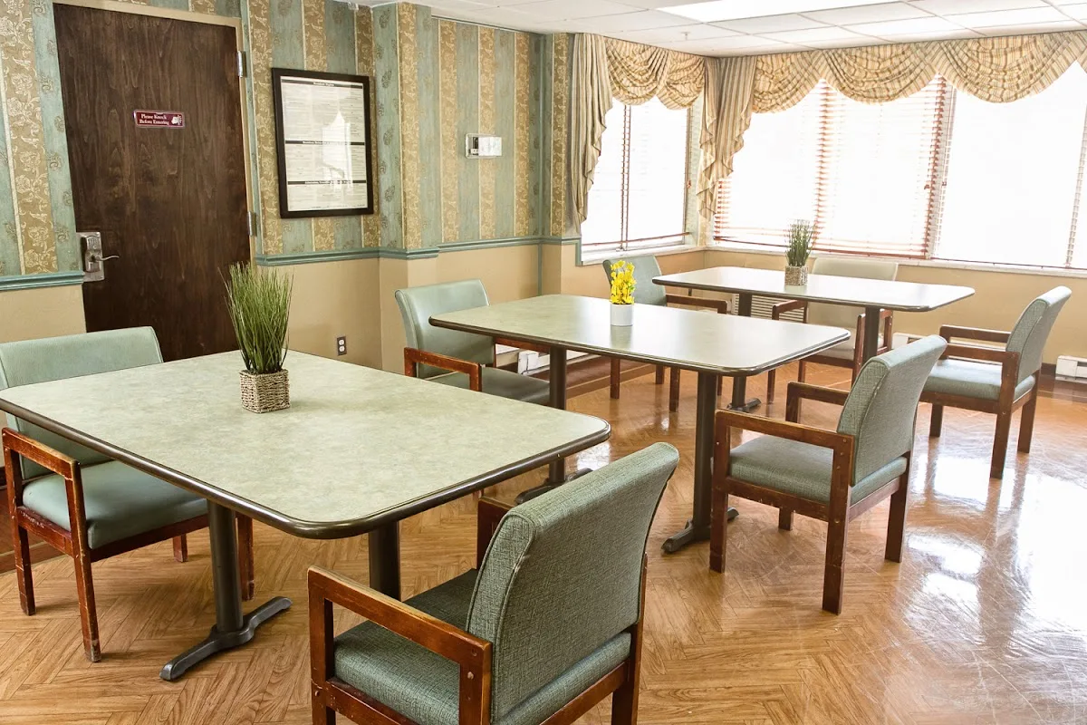 Ambassador, a Villa Center