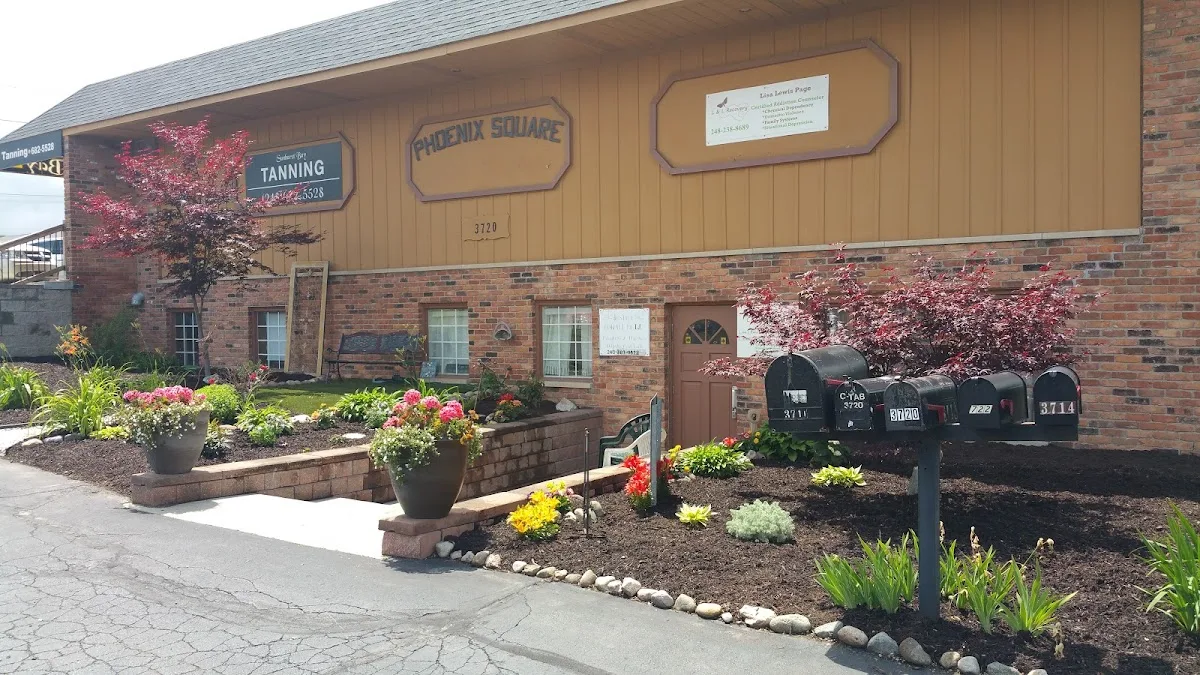 L & L Recovery - Photo 5