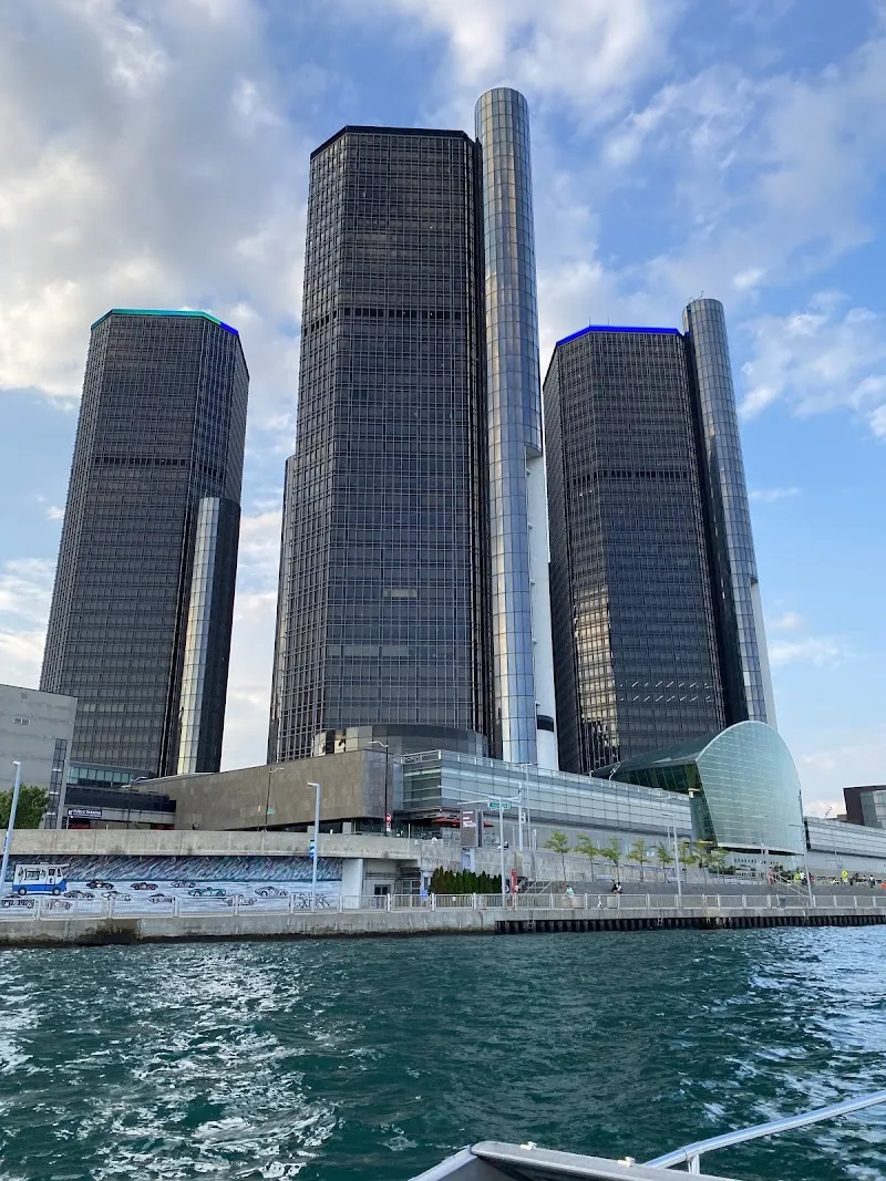 Sober Living at Surrender House - Photo 1