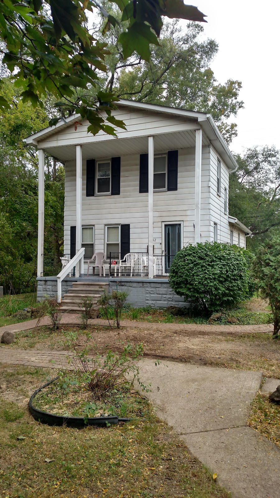Sober Living at Surrender House - Photo 2