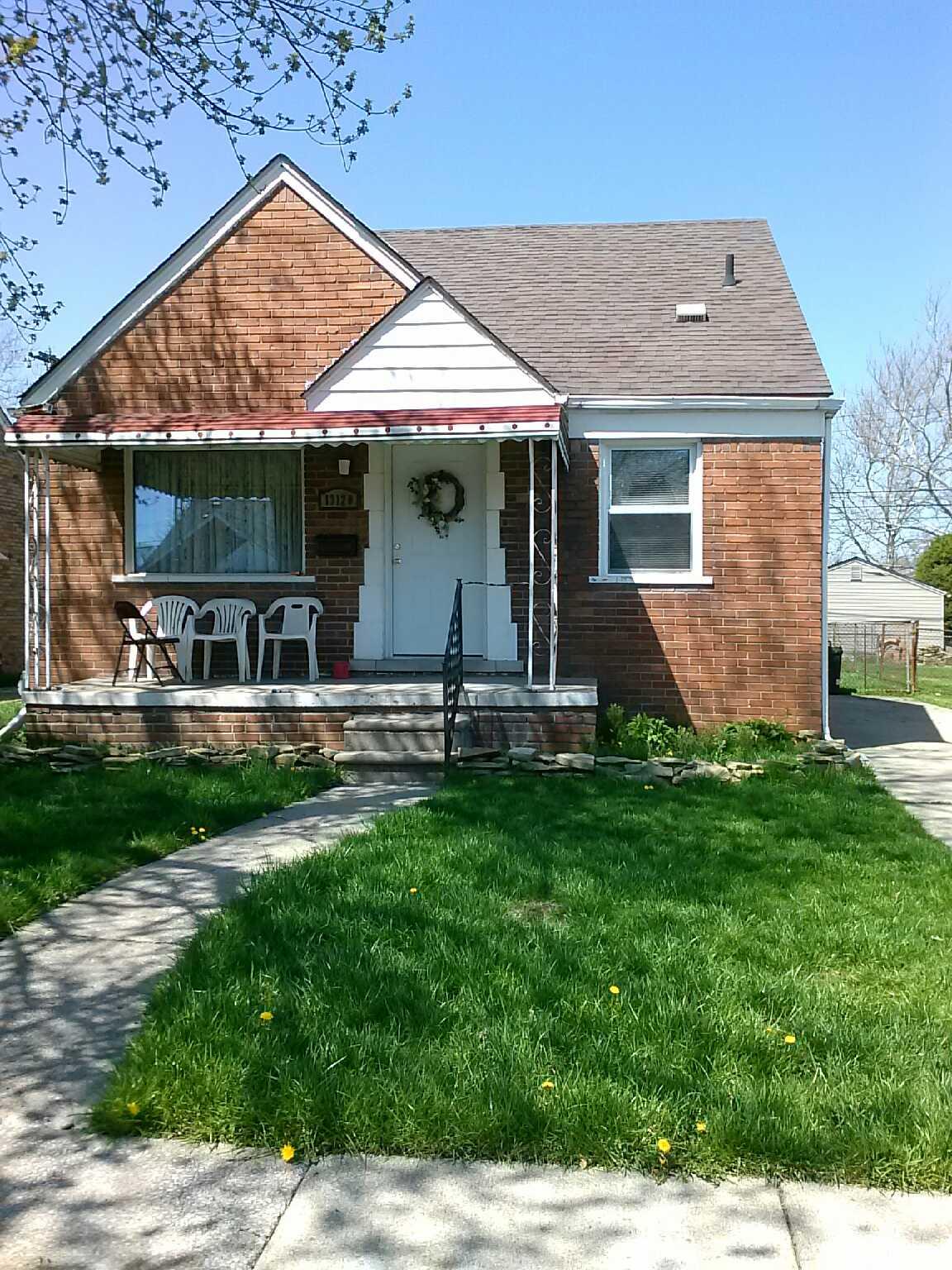 Sober Living at Surrender House - Photo 3