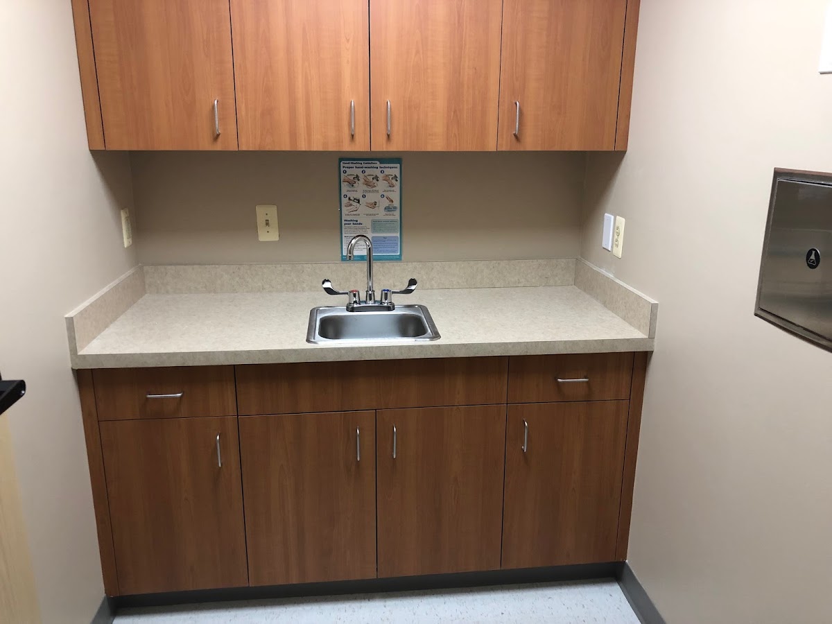 Sacred Heart Madison Heights Outpatient Recovery & Wellness Services - Photo 3