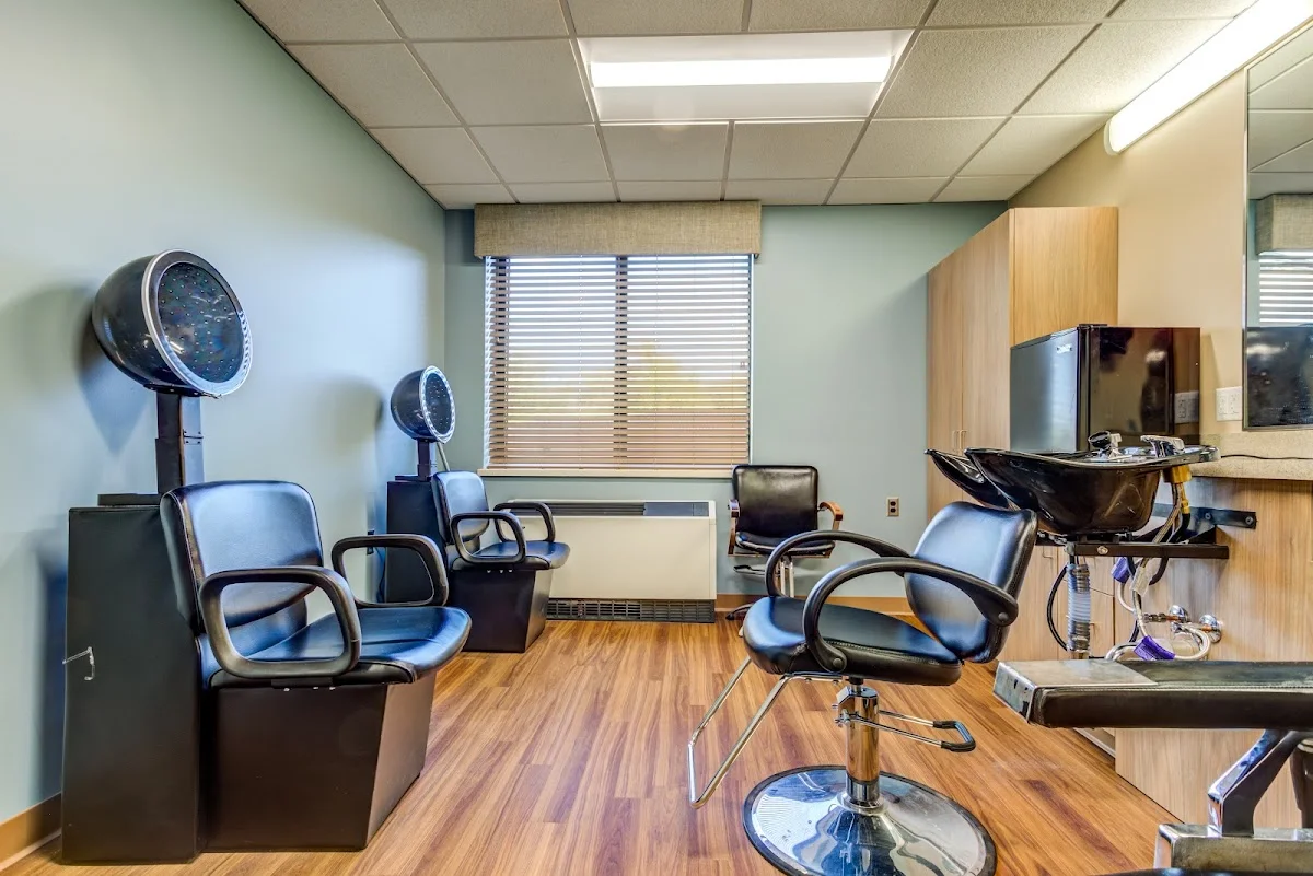 Lafayette Park Nursing & Rehabilitation Center - Photo 4