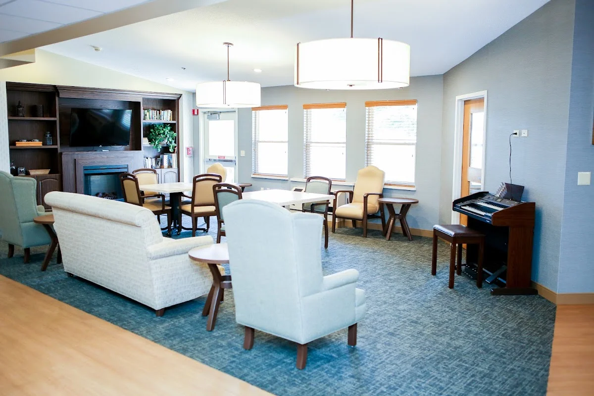 Fountain Bleu - An Optalis Health and Rehabilitation Center - Photo 3