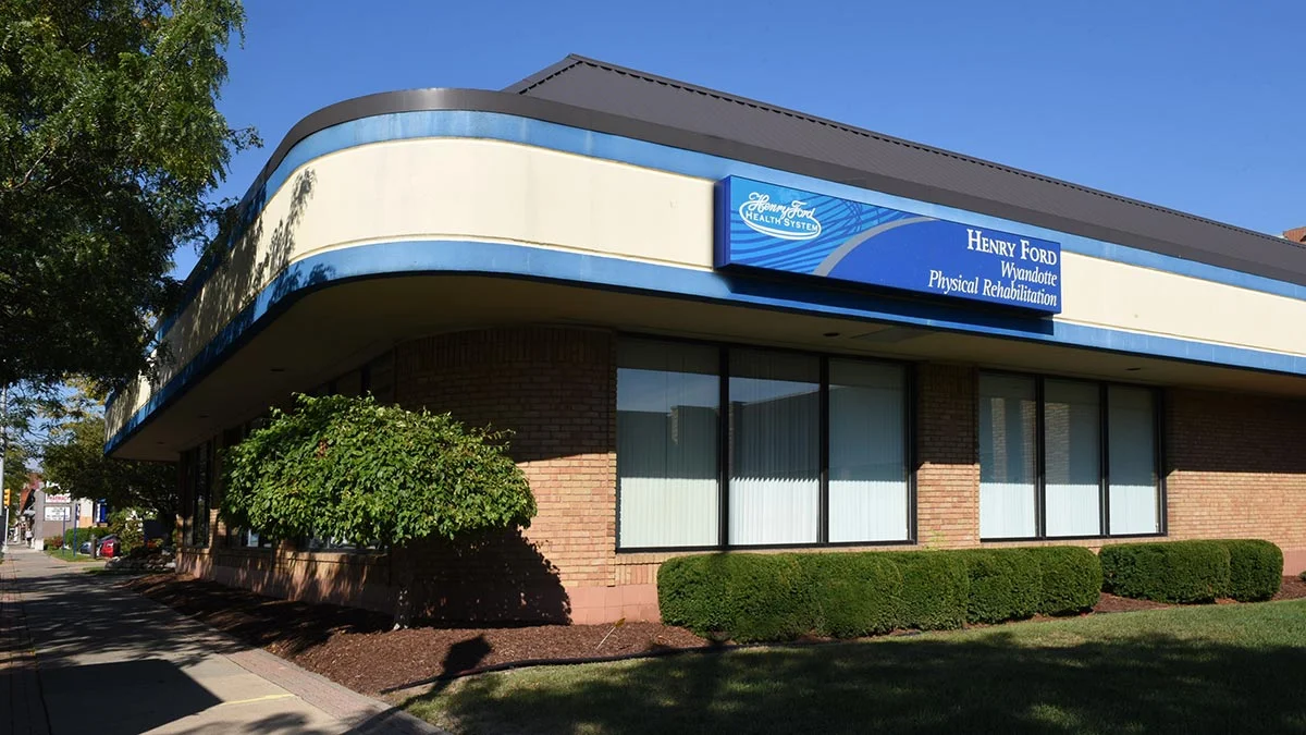 Henry Ford Inpatient Rehabilitation - Wyandotte Hospital - Photo 2
